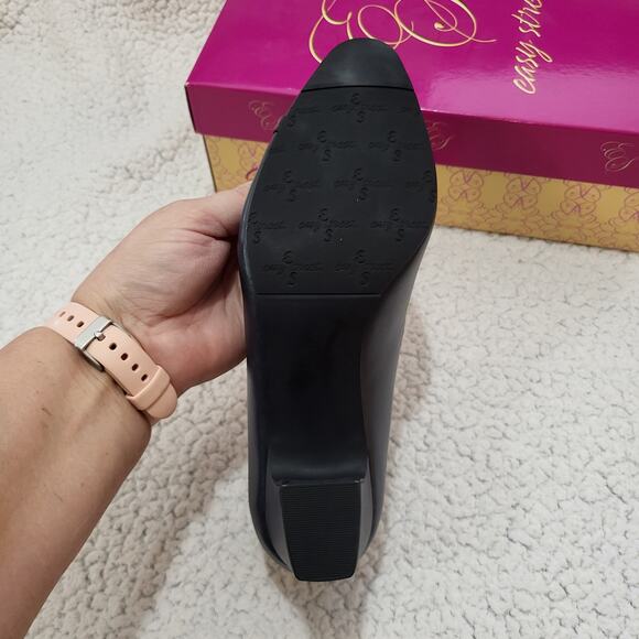 NEW Easy Street Women's Myrtle Pump, Navy size 6 X-Wide - Picture 5 of 6